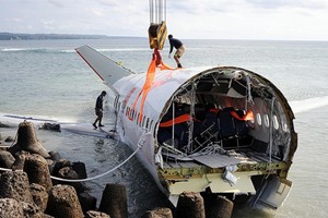 LVI chi trả 4 triệu USD vụ rơi máy bay tại Lào